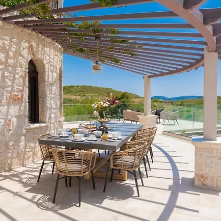 Villa Koukouvayia Agalás