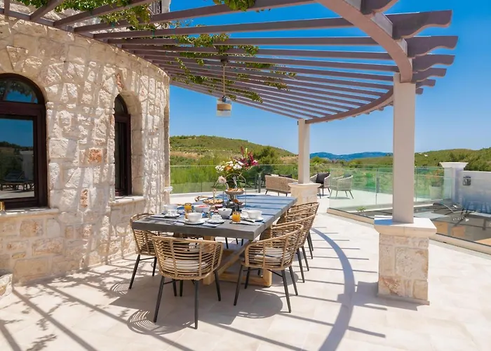 빌라 Koukouvayia Agalás