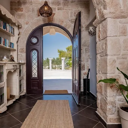 Villa Koukouvayia